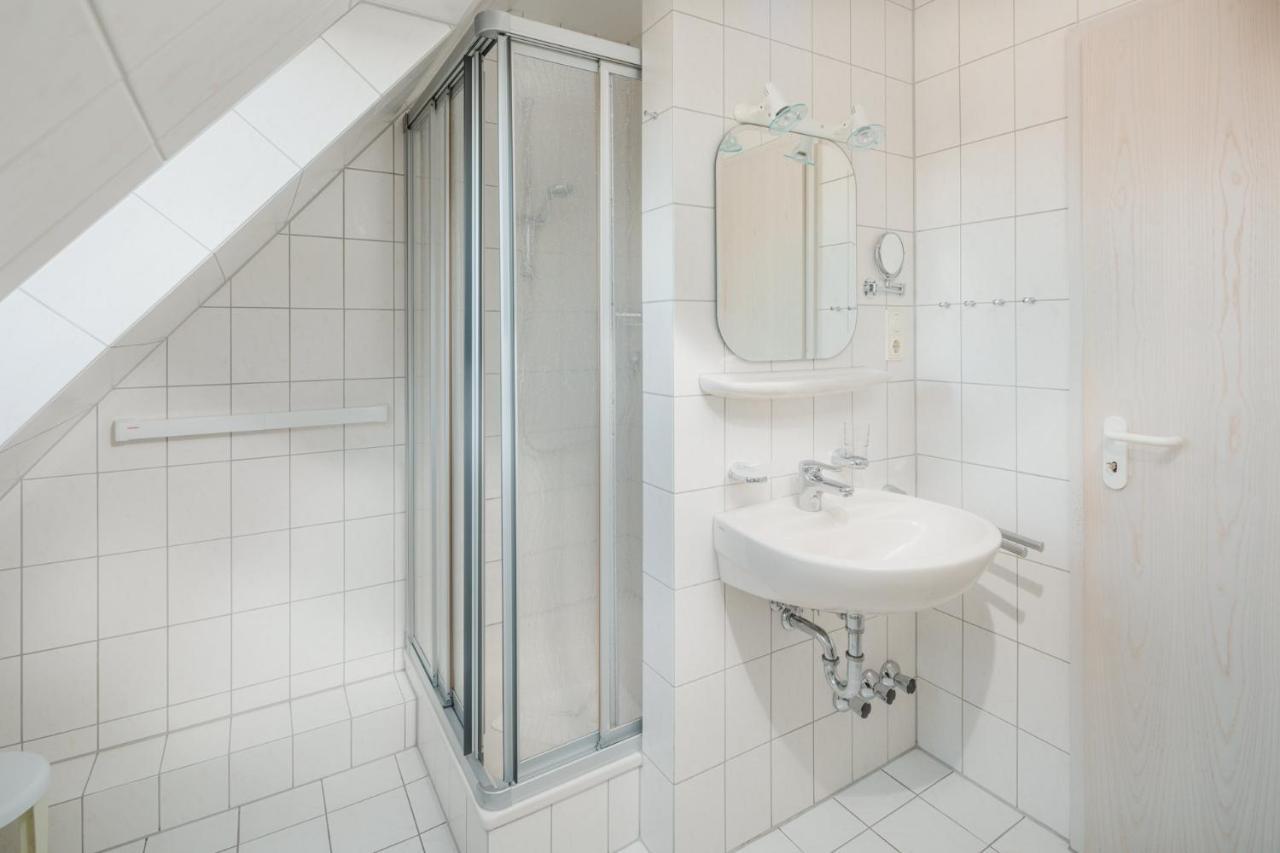 Haus Dwarslooper - Wohnung Luentje ノルダーナイ エクステリア 写真